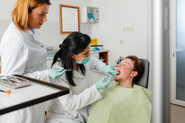 Best Emergency Tooth Extraction  in Reminderville, OH